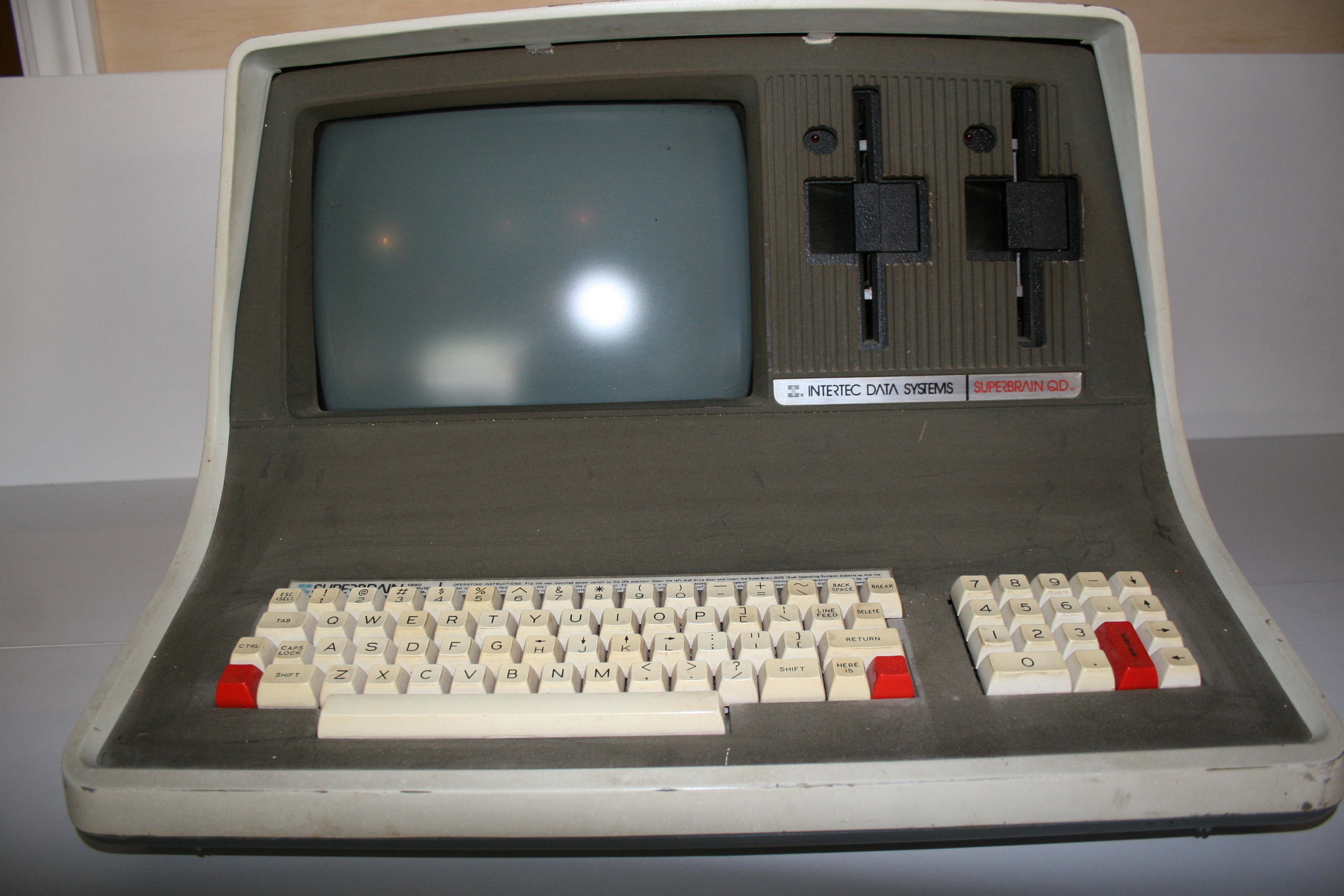 Intertec SuperBrain QD